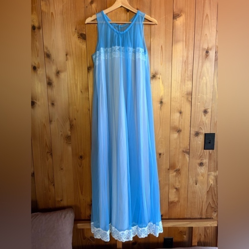 Jenelle of California vintage nightgown